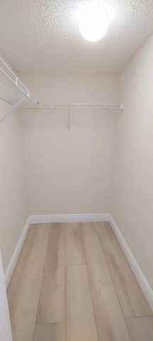 1000 Crestwood Court S 1008, Royal Palm Beach, FL 33411