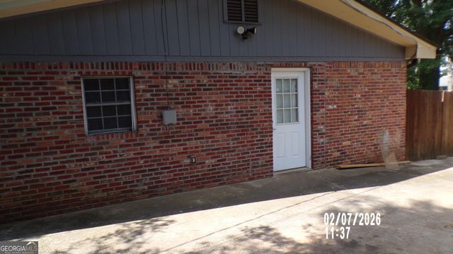 2705 Neptune Place, Decatur, GA 30034