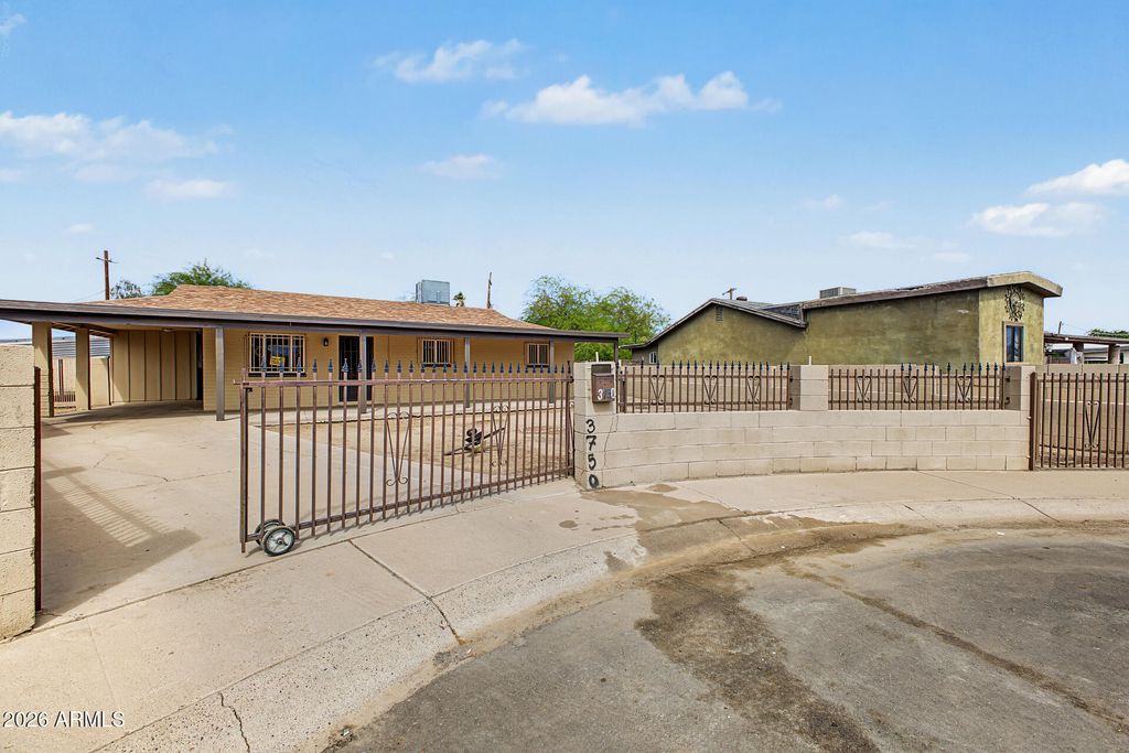 3750 W CHIPMAN Road, Phoenix, AZ 85041 — photo 3