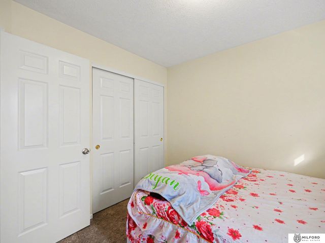 7710 N 80th Street, Omaha, NE 68122