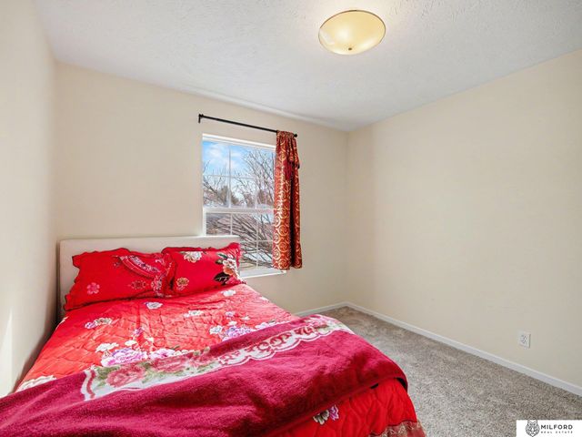 7710 N 80th Street, Omaha, NE 68122