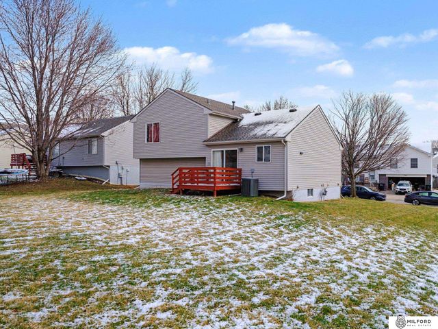 7710 N 80th Street, Omaha, NE 68122