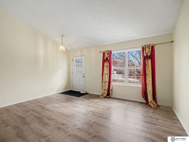 7710 N 80th Street, Omaha, NE 68122