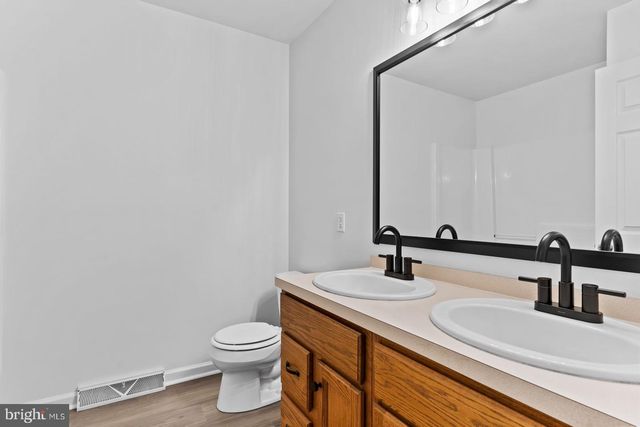 119 CHESTER RD, Enola, PA 17025