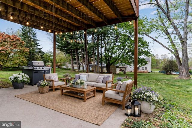 119 CHESTER RD, Enola, PA 17025