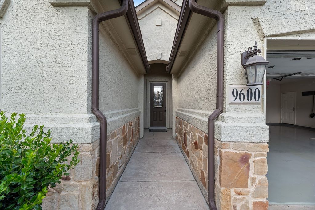 9600 Rosewood Drive, Denton, TX 76207 — photo 4