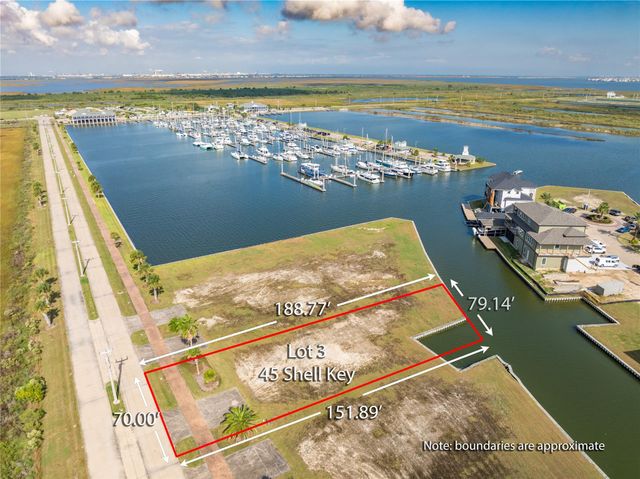 45 Shell Key, Hitchcock, TX 77563