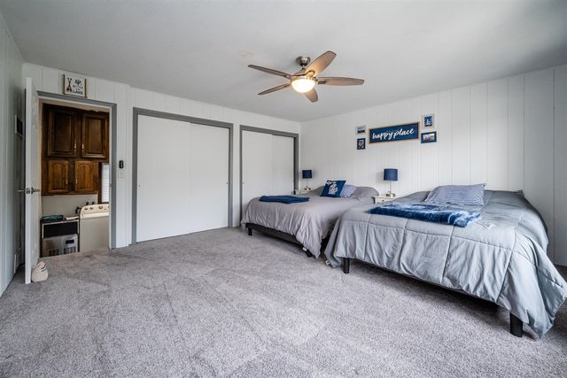 6950 Shore Drive, Coloma, MI 49038