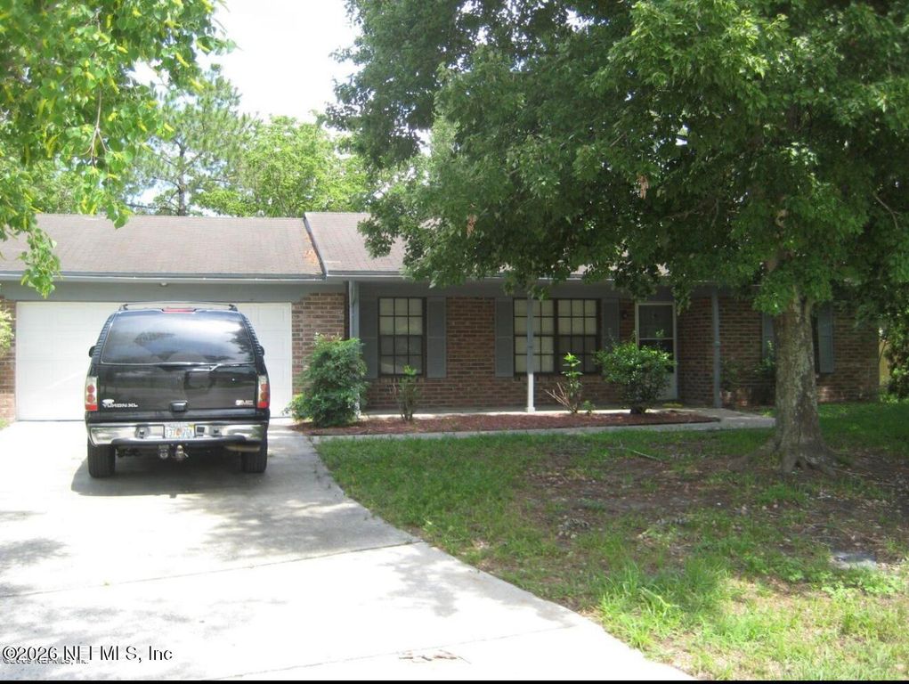 2375 KIRKWALL Street, Orange Park, FL 32065