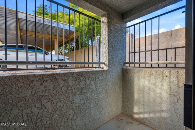 2744 N Country Club Rd Unit 106, Tucson, AZ 85716