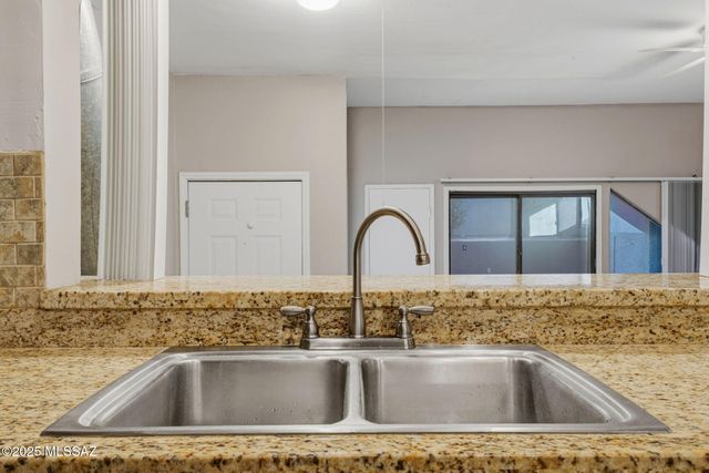 2744 N Country Club Rd Unit 106, Tucson, AZ 85716