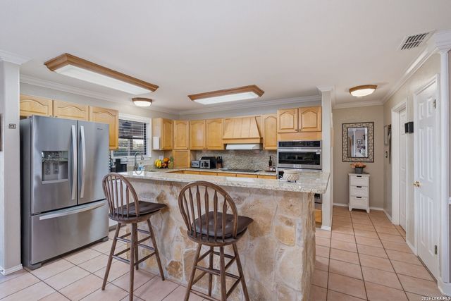 15224 PARK PLACE DR, Lytle, TX 78052