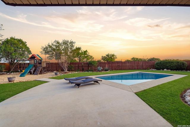 15224 PARK PLACE DR, Lytle, TX 78052