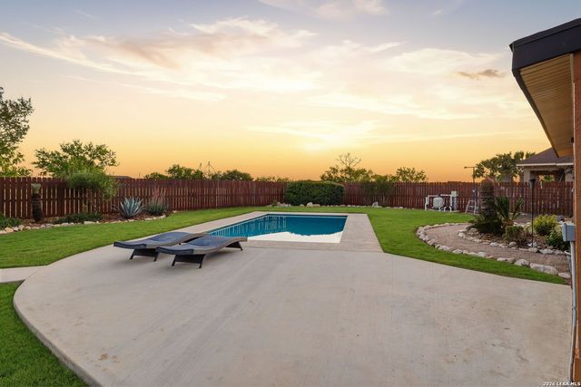 15224 PARK PLACE DR, Lytle, TX 78052