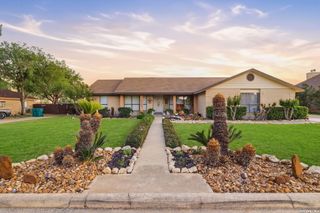 15224 PARK PLACE DR, Lytle, TX 78052
