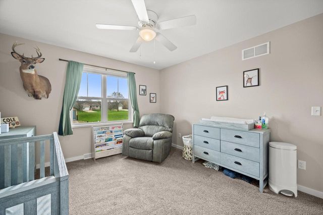261 Cardinal DRIVE, Sullivan, WI 53178