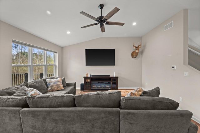 261 Cardinal DRIVE, Sullivan, WI 53178