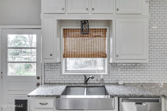 4007 Berkley Drive, Jackson, MS 39211