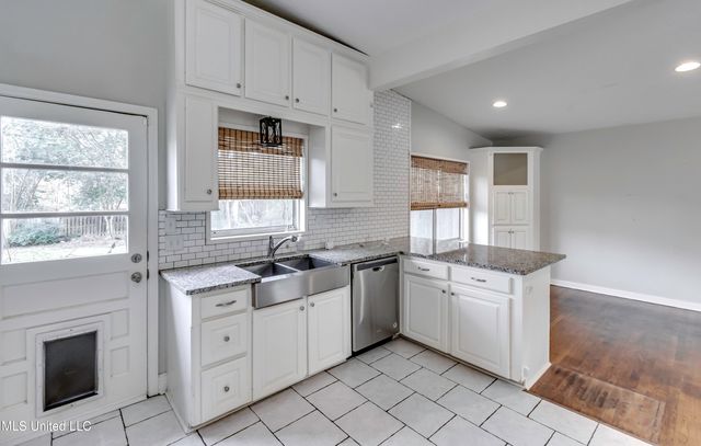 4007 Berkley Drive, Jackson, MS 39211