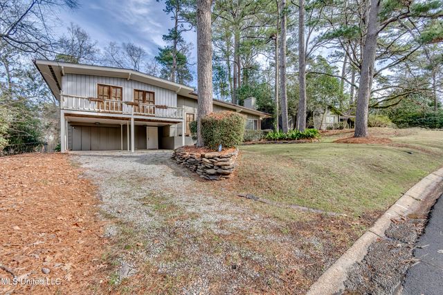 4007 Berkley Drive, Jackson, MS 39211