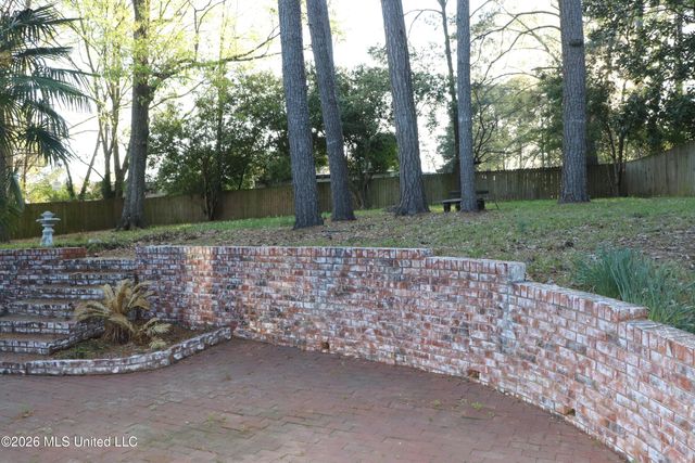 45 Stonegate Drive, Brandon, MS 39042