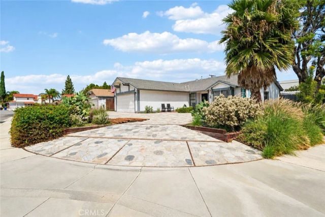 4535 Albion Dr, Riverside, CA 92503