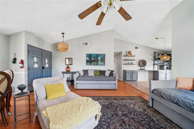 4535 Albion Dr, Riverside, CA 92503