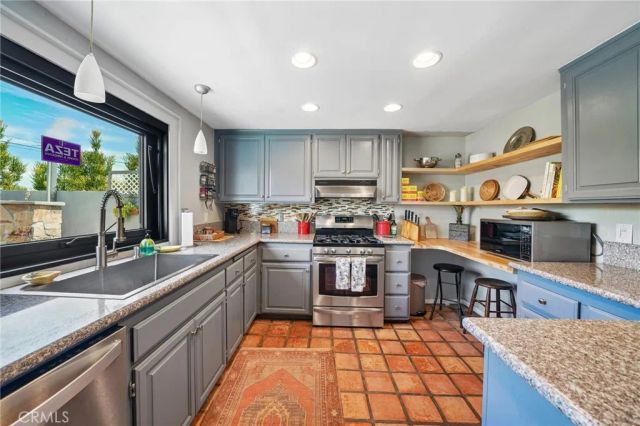 4535 Albion Dr, Riverside, CA 92503