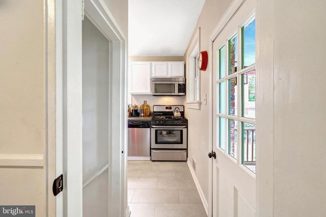 10005 PETERSON ST, Fairfax, VA 22031