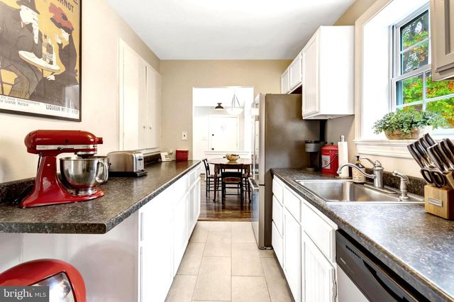 10005 PETERSON ST, Fairfax, VA 22031