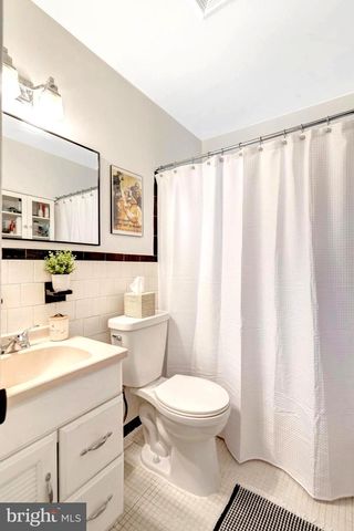 10005 PETERSON ST, Fairfax, VA 22031