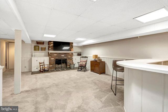 10005 PETERSON ST, Fairfax, VA 22031