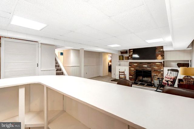 10005 PETERSON ST, Fairfax, VA 22031