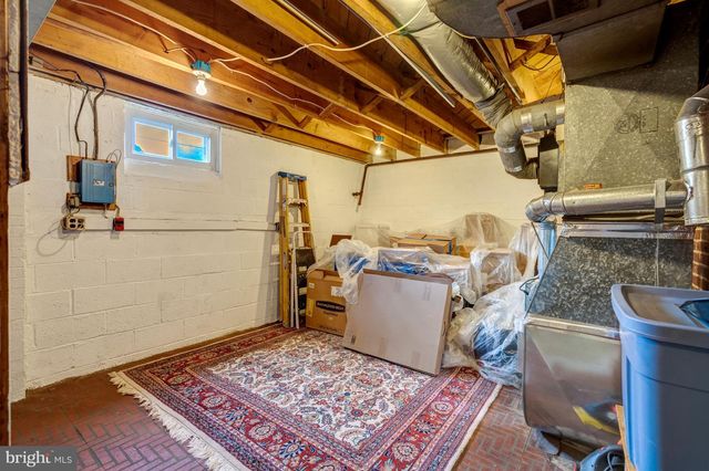 10005 PETERSON ST, Fairfax, VA 22031