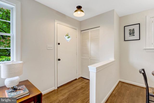 10005 PETERSON ST, Fairfax, VA 22031