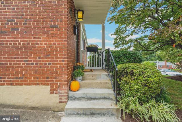 10005 PETERSON ST, Fairfax, VA 22031