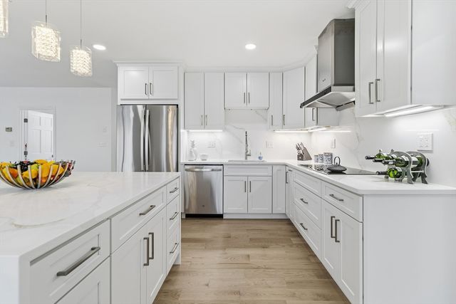 183 Gardner St, Hingham, MA 02043