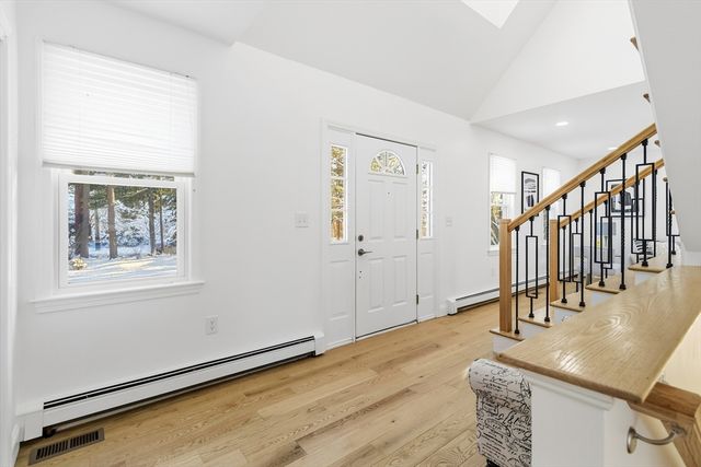 183 Gardner St, Hingham, MA 02043