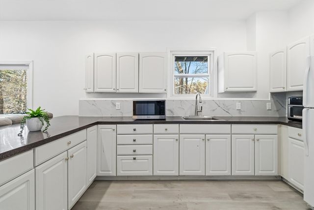 183 Gardner St, Hingham, MA 02043