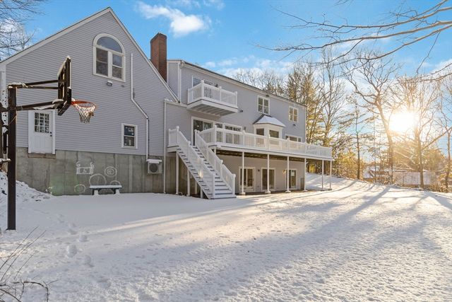 183 Gardner St, Hingham, MA 02043