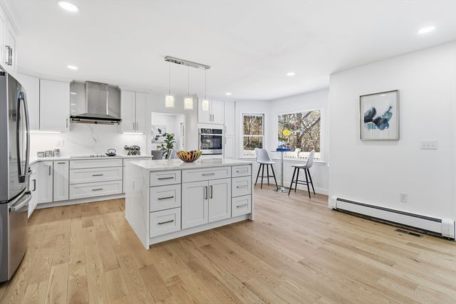 183 Gardner St, Hingham, MA 02043