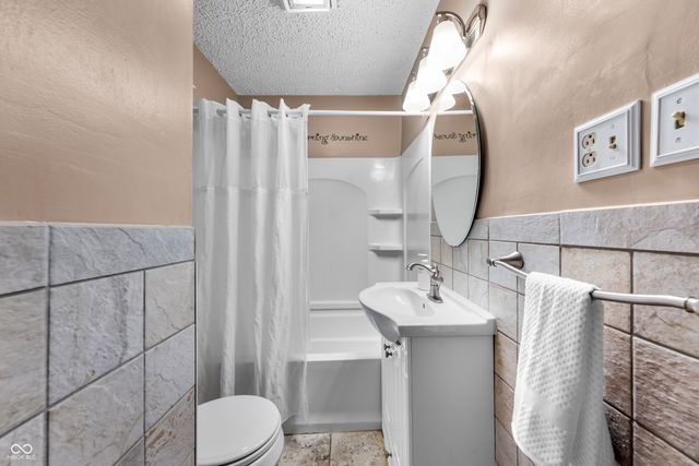 6605 W 12th Street, Indianapolis, IN 46214