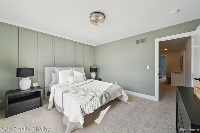 52600 Wellington Valley Drive, Macomb, MI 48042