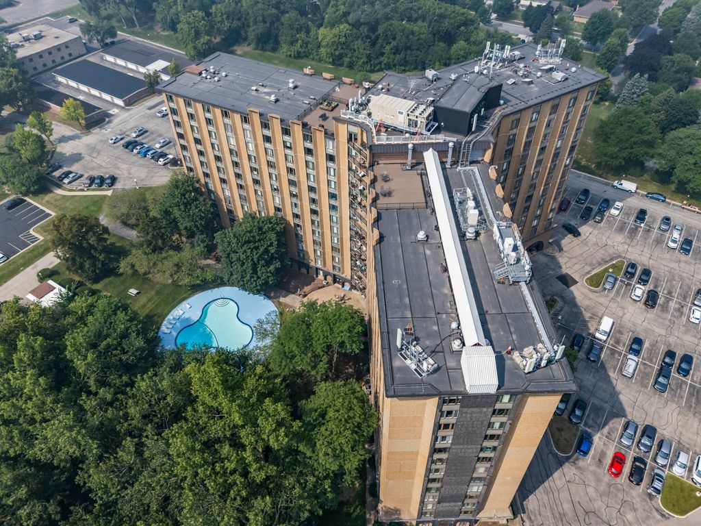 1 Renaissance Place 1PH, Palatine, IL 60067 — photo 4