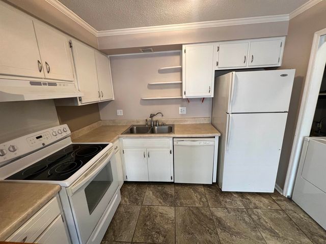 2262 Foster Drive, Tallahassee, FL 32303