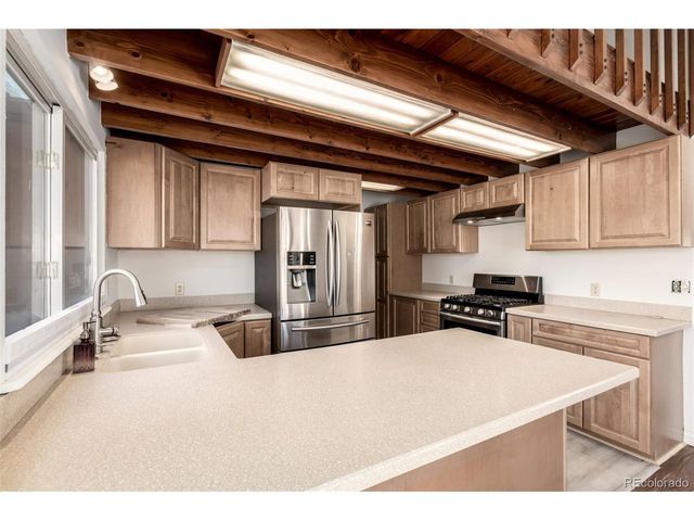 135 S Eagle Cir, Aurora, CO 80012