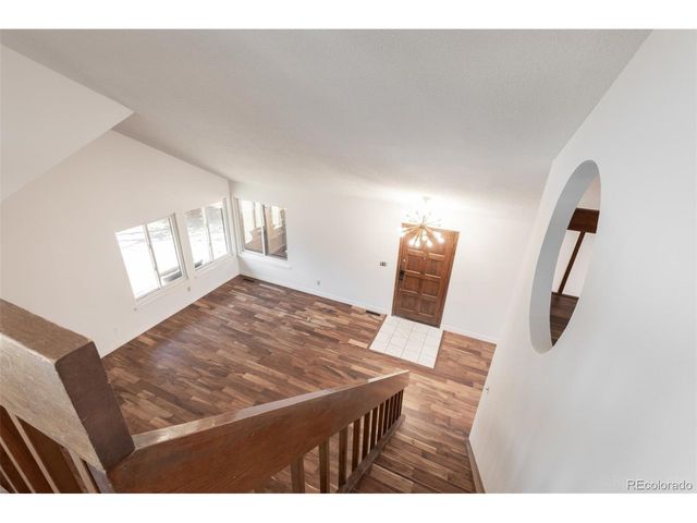 135 S Eagle Cir, Aurora, CO 80012