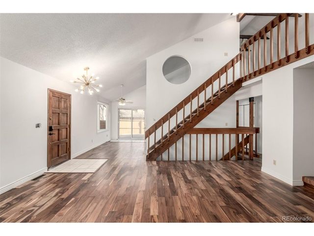 135 S Eagle Cir, Aurora, CO 80012