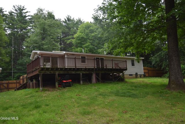 52 Brightman Road, Stillwater, NY 12118