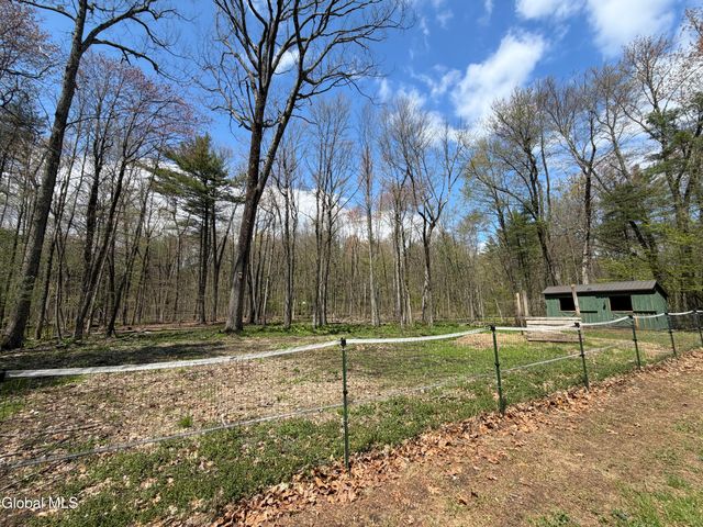 52 Brightman Road, Stillwater, NY 12118